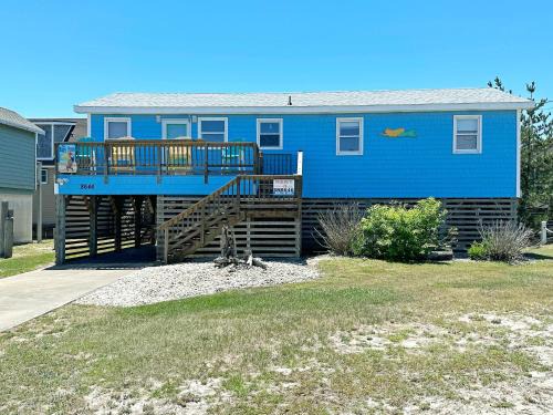 South Nags Head House | SN8646- Happy Parrot