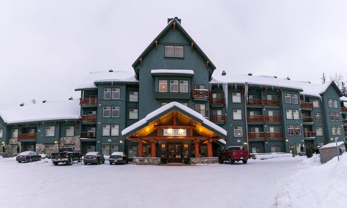 East Kootenay Condo | Snow Creek Lodge by Fernie Lodging Co