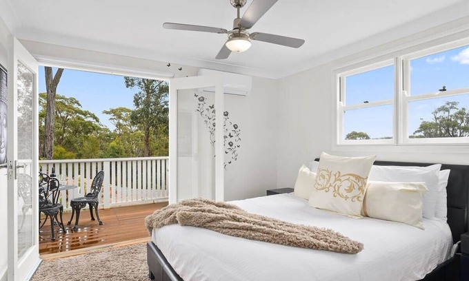 Willow Vale Apartment | Snug 1-Bed with Charming Deck Seating