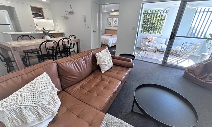 Manly Apartment | So close to the action yet still so peaceful!