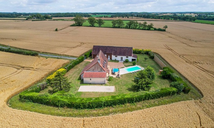 Souday Villa | So Villa Buisson (41) - Heated swimming pool - Volleyball - 2h from Paris- 30p.