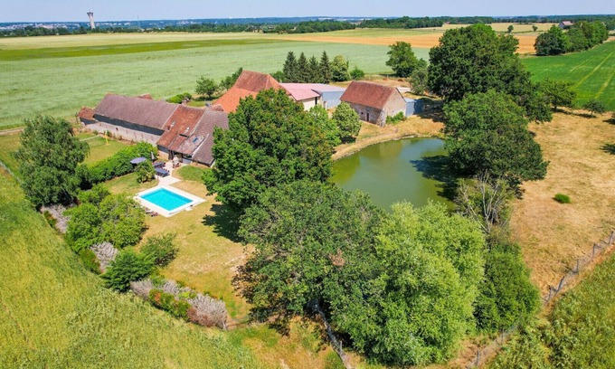 Poilly-lez-Gien Villa | So Villa Gouadiere (45) - Heated pool - Basketball - 2h Paris - 30p