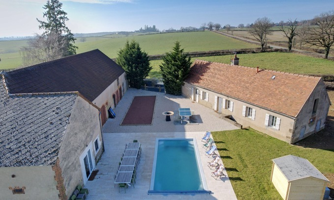 Mont Villa | So Villas Fougères (71) - Heated swimming pool - Basketball - 2h from Lyon - 30p.