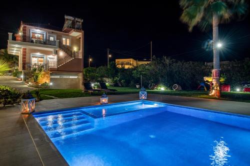 Kamisiana Apartment | Socrates Holidays Apt. 1 with Pool near the Beach