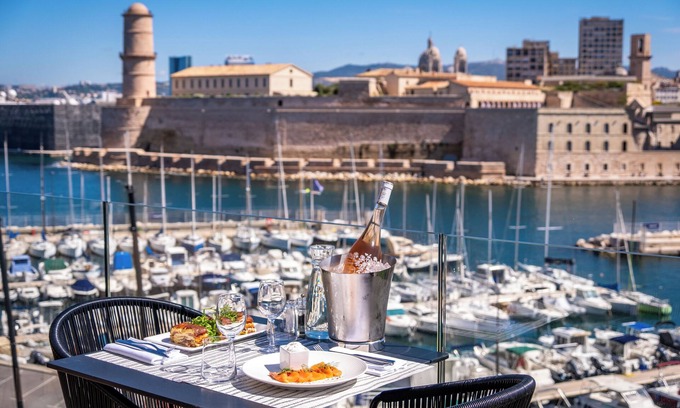 Le Pharo Hotel | Sofitel Marseille Vieux Port