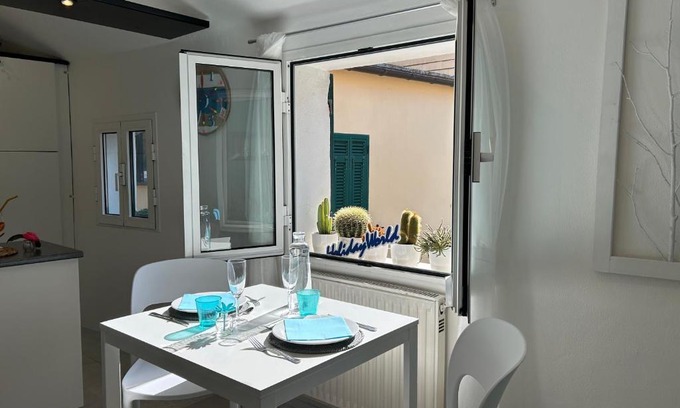 Voltri Apartment | Sogni al Sole by Holiday World