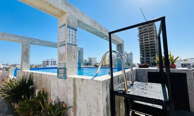 Ferrocarrilera Apartment | Soho 3 B one block from the beach