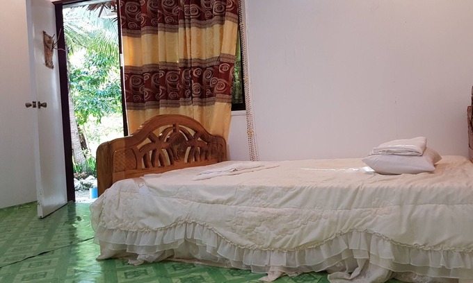Socorro House | Sohoton Bay Resort