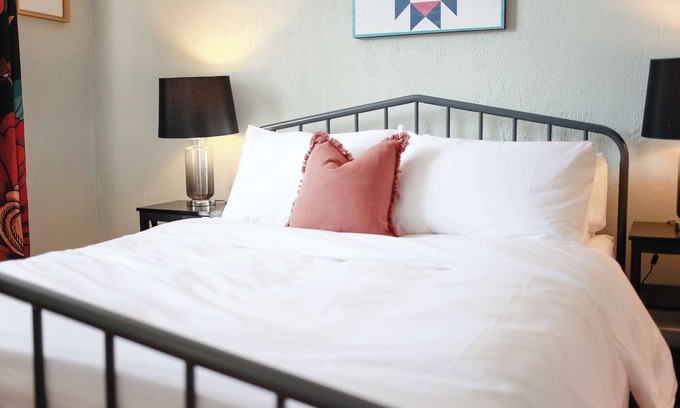 Norfolk Apartment | Sojourn at Colley Manor Unit 3