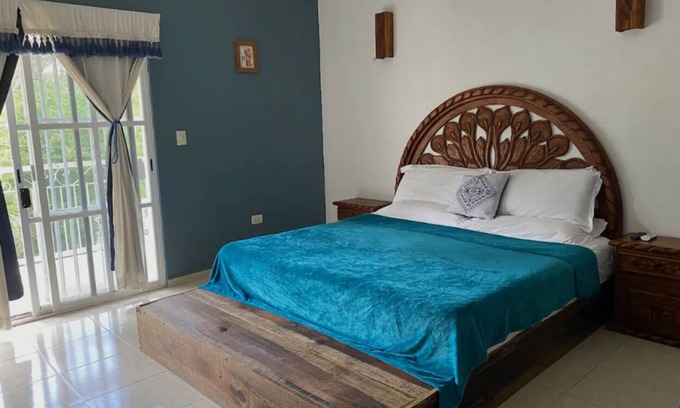Chichen Itza - Valladolid Apartment | Sol: Suite moderna con cocina y piscina