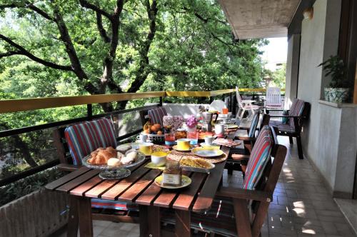 Lanciano Apartment | Sole & Querce Apartments- Bike Friendly with garage