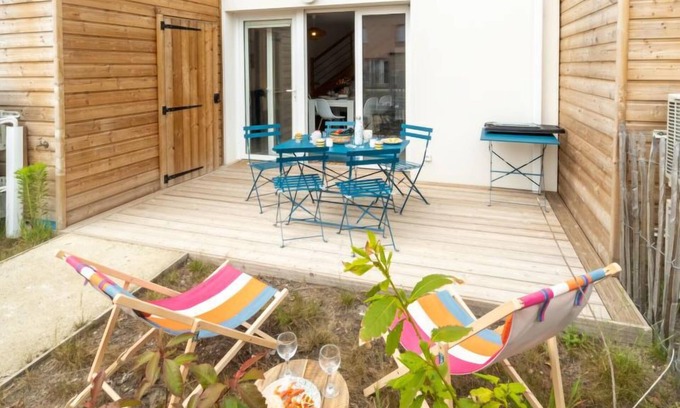 Mimizan-Plage Apartment | soleil couchant I03 by Interhome