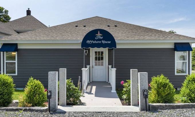 Boothbay Condo | Solitude @ The Offshore House