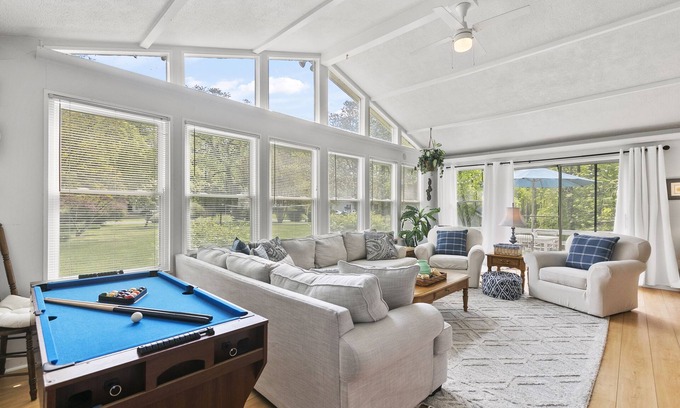 Chesapeake Ranch Estates-Drum Point House | SoMD Cottage 1.5 acres of gorgeous coastal living!