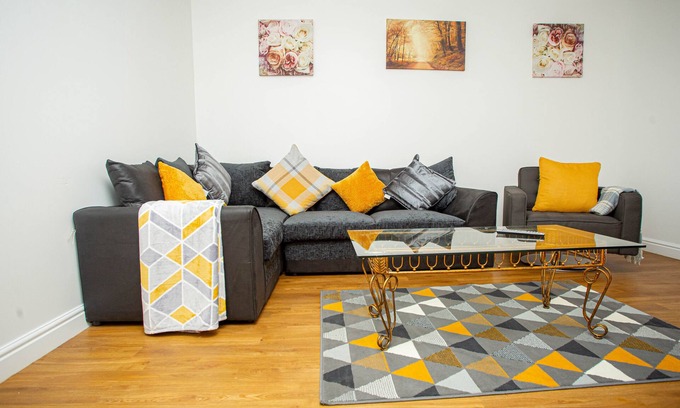 Northampton House | Somerset Place Holiday home