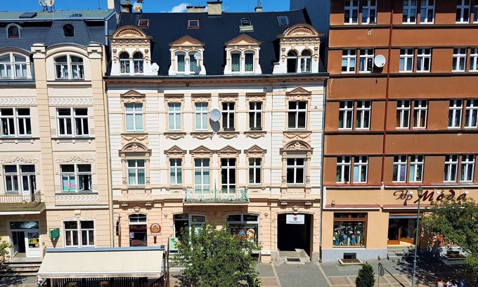 Karlovy Vary Apartment | Something special: all-new designer flat in an historic villa, close to the shopping area