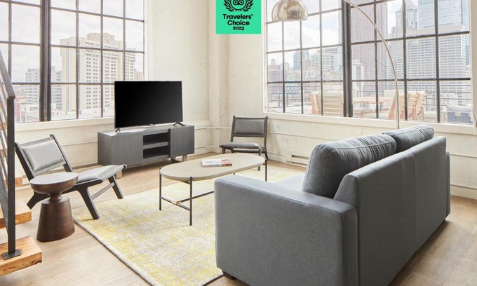 Logan Square Apartment | Sonder The Tidewater