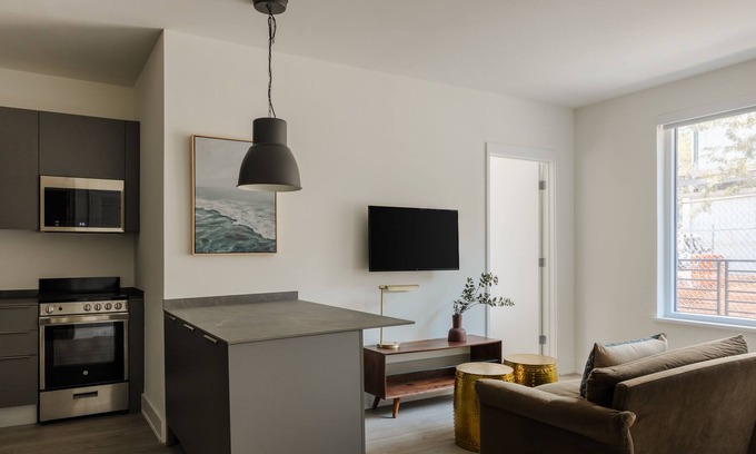 Truxton Circle Apartment | Sonder Vicino | Two-Bedroom Apartment