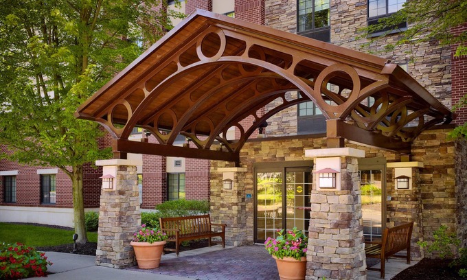 Arrowood Hotel | Sonesta ES Suites Charlotte Arrowood