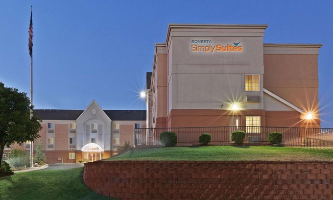 Central Oklahoma City Hotel | Sonesta Simply Suites Oklahoma City Airport