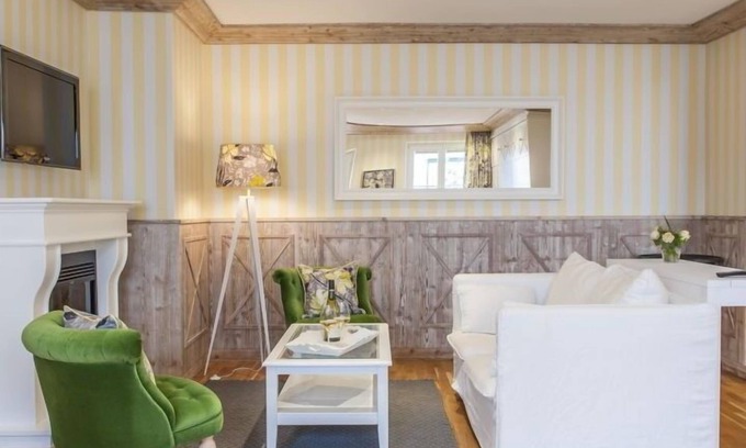 Kirchzarten Apartment | Sonnen Suite mit 70qm für max. 5 Personen