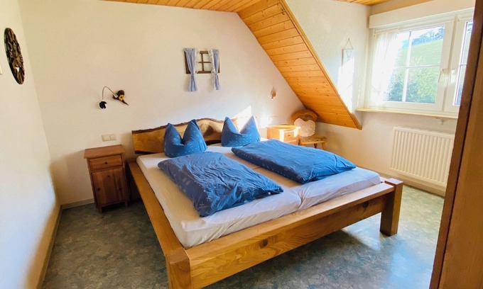 Kirchzarten Apartment | Sonnenwohnung, 85qm, 2 Schlafzimmer, max. 6 Personen