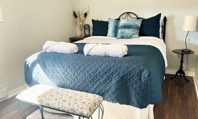 Sooke Apartment | Sooke's Downtown Retreat; comfort and convenience in the heart of town!