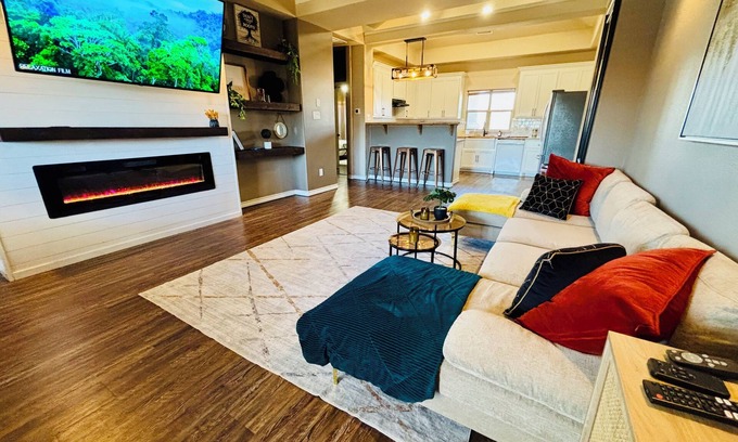 Big Spring House | Soothing 3-bedroom house with AC in Big Spring