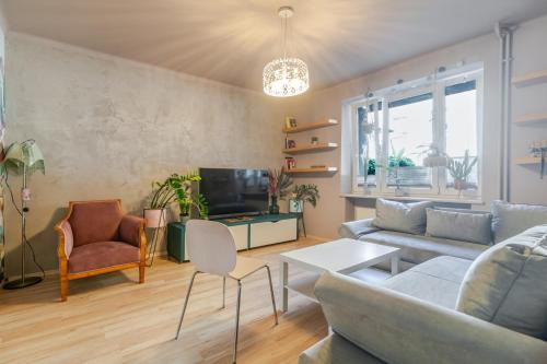 Sosnowiec Apartment | Sosnowiec Victory Apartment by BookingHost