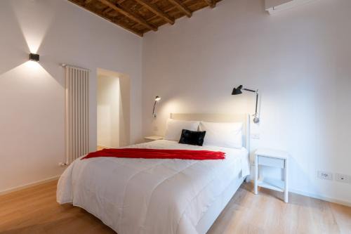 Rione XIV Borgo Apartment | Sotto al letto del Papa - Borgo Pio - Vaticano