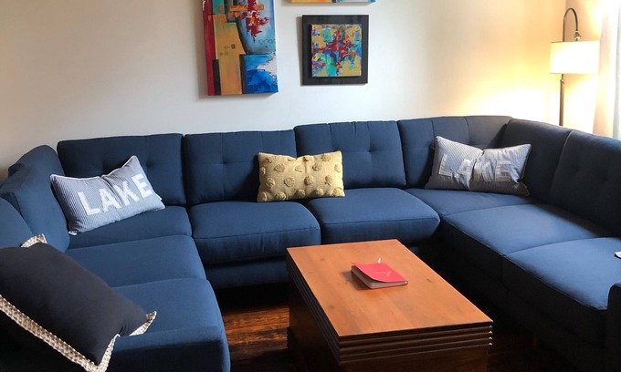 New Buffalo House | SoulShine Inn - Pets welcome-Fully fenced backyard-Relaxed cancelation