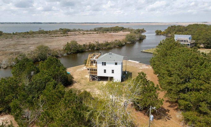 Carova Beach House | Soundside, Canal Front! Water views!, 4x535, The 4x4 Leaf Clover