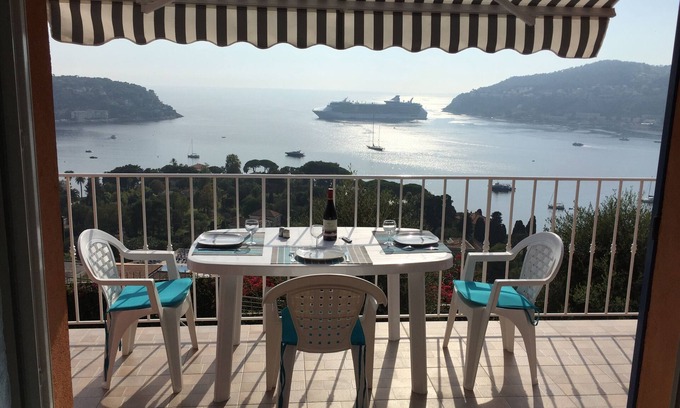 Villefranche-sur-Mer Apartment | South facing apartment and terrace with breathtaking view on the sea