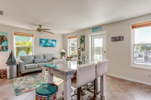 Hutchinson Island South House | South Hutchinson Island Cottage with Beach Access!