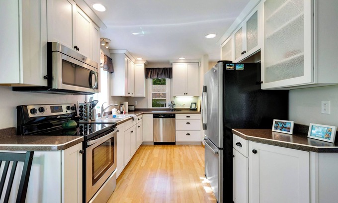 Baileys Harbor House | South Lane Cottage #1, with a living room view of Lake Michigan.