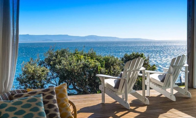 Culburra Beach House | 'South Pacific' Luxury Ocean Front Getaway