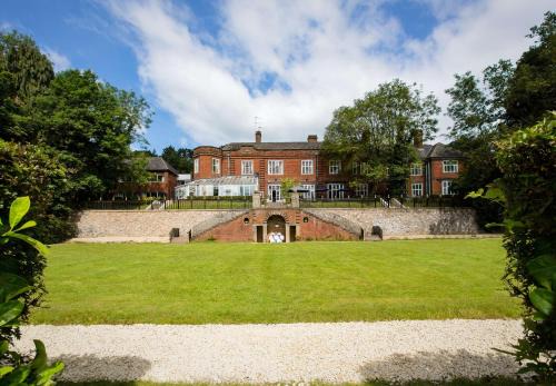 Redditch Hotel | Southcrest Manor Hotel, Best Western Signature Collection