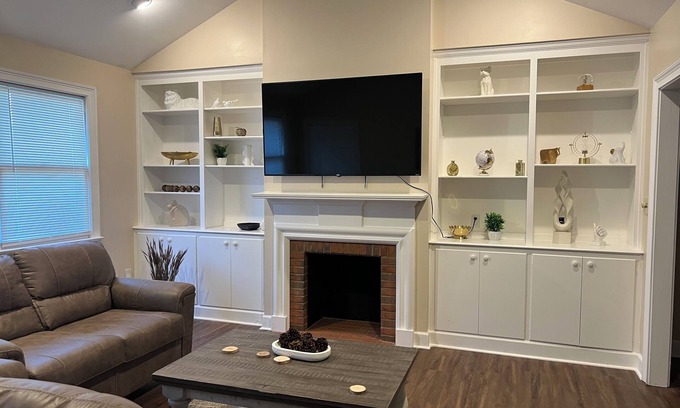 Albany Apartment | Southern Serenity Cozy 2-bedroom apartment in peaceful