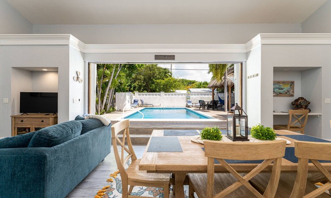 Midtown House | SOUTHERNMOST SWIM AND SOCIAL CLUB