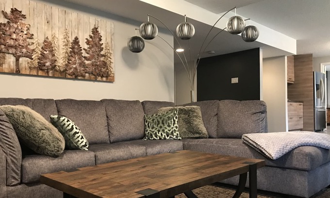 Middlesex Centre House | SOUTHWEST SUBURB PARADISE