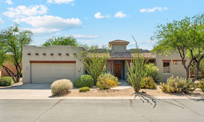 Cave Creek House | Southwest Villa Retreat in Cave Creek with Golf, Trails & Dining Nearby