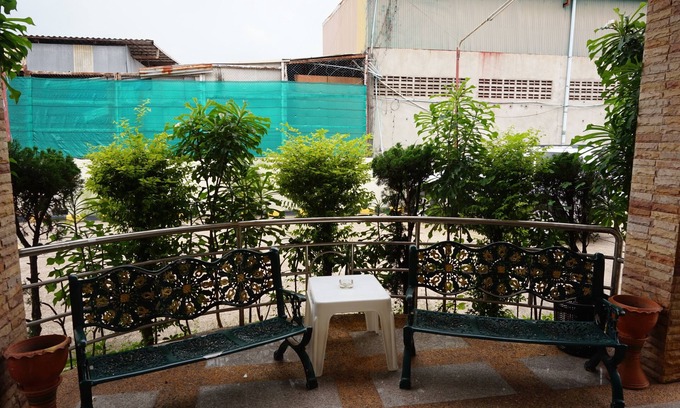 Nai Muang Hotel | SP Residence