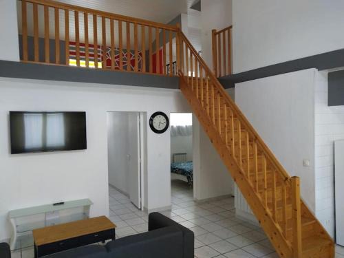 Anzin House | Spacieuse maison avec garage 5 mins valenciennes