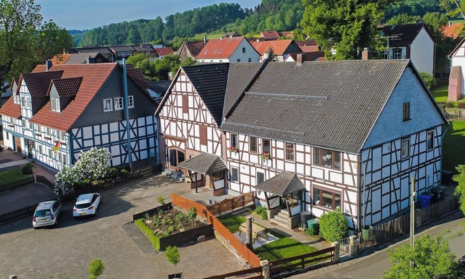 Ober-Waroldern Apartment | Spacious Apartment in Ober-Waroldern with Sauna