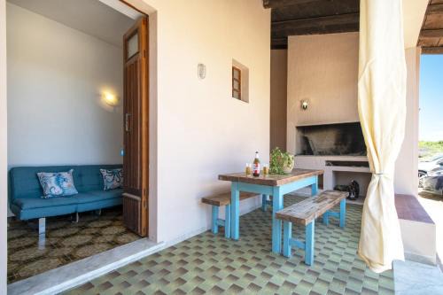 Paduledda House | Spacious home in Costa Rossa