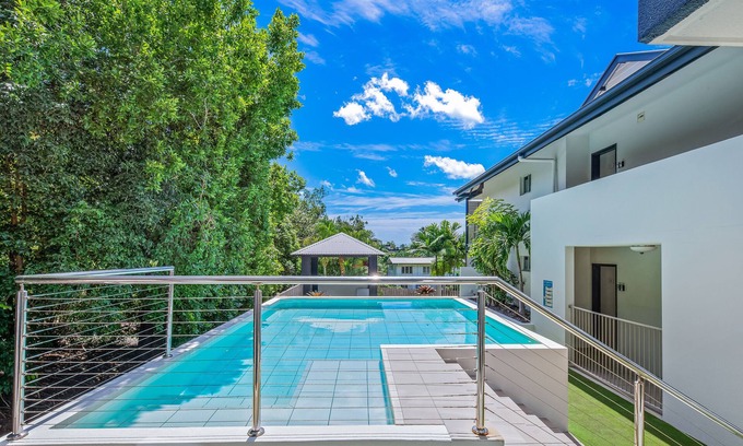 Airlie Beach Apartment | Spacious 1 bedroom apartment located close to all amenities