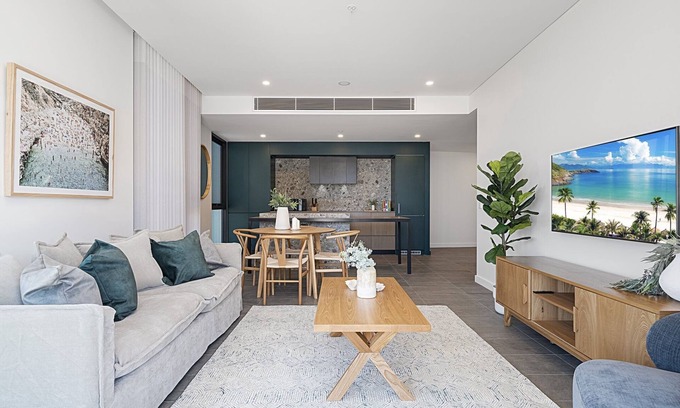 North Fremantle Apartment | Spacious 2-Bed Apartment with Rooftop Views