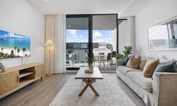 North Fremantle Apartment | Spacious 2-Bed Apartment in North Fremantle