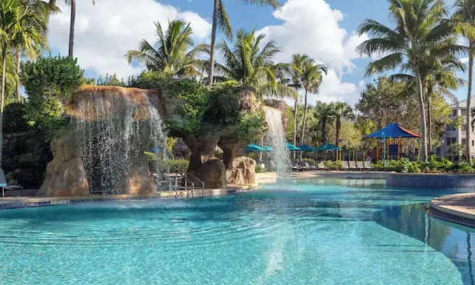 Bonita Springs Resort | Spacious 2-bedroom resort condo in Bonita Springs with private island access