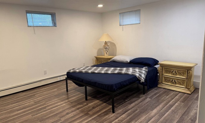 Smithtown Apartment | Spacious 2-bedroom apartment with WiFi, AC in wonderful Hauppauge/Smithtown